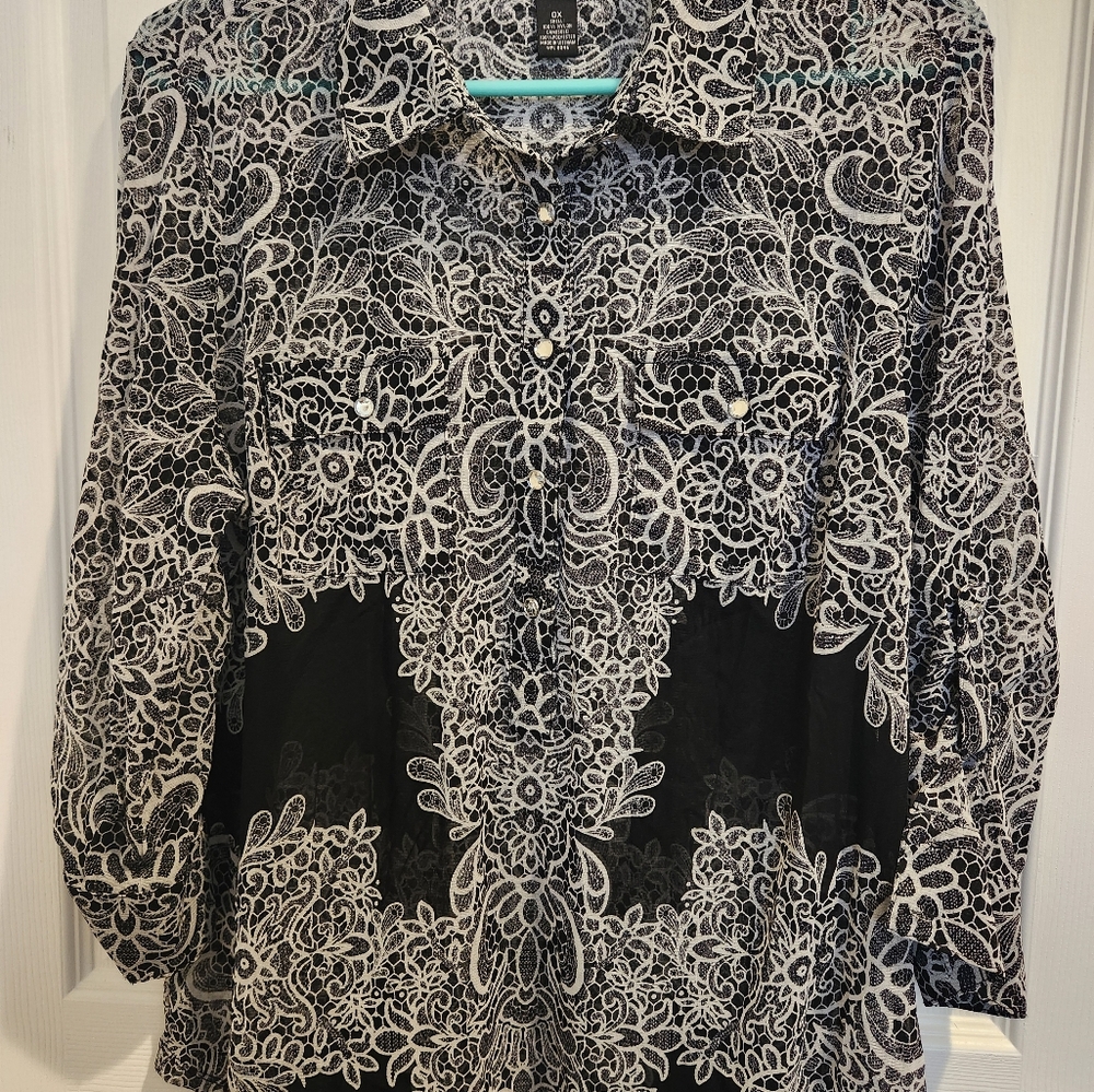 Black and White Lace Patterned Women's Top, Roll Tab Sleeves